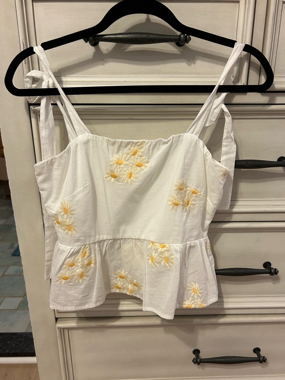 Altar’d state boho embroidered daisy flower peplum tank top